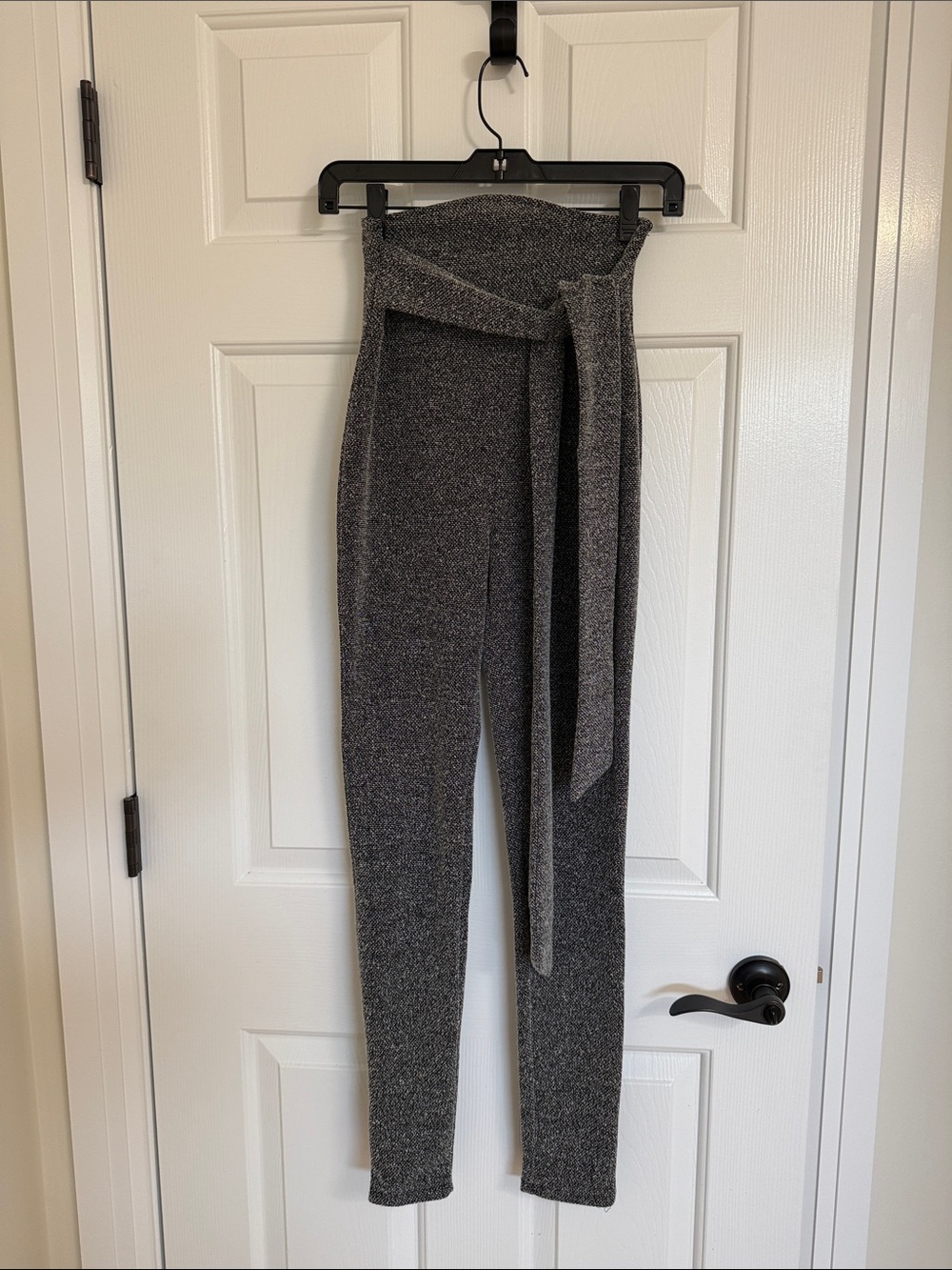 Windsor Heather Charcoal High-Waist Tie-Belt Knit Leggings